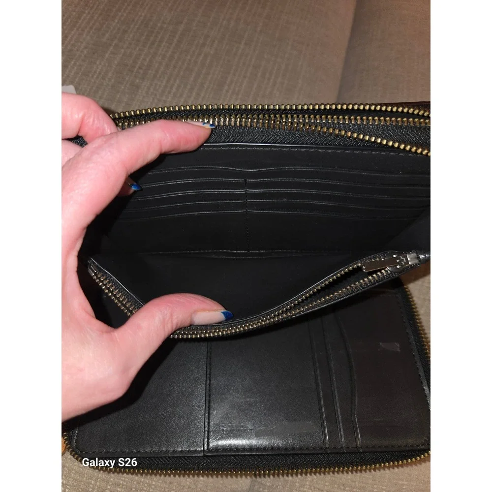58. Coach F87104 Double Zip Travel Organizer Black Pebble Leather Wallet